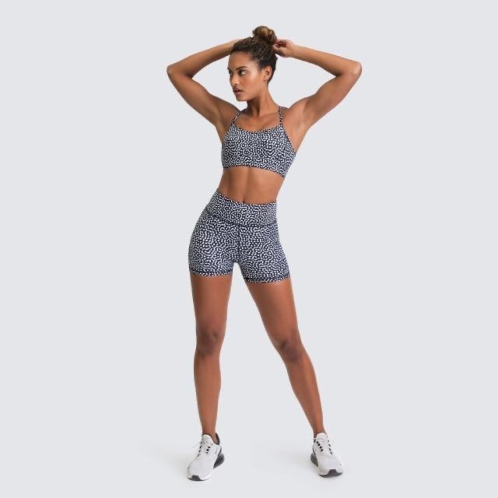 Doyoueven black speckle sports bra shorts set